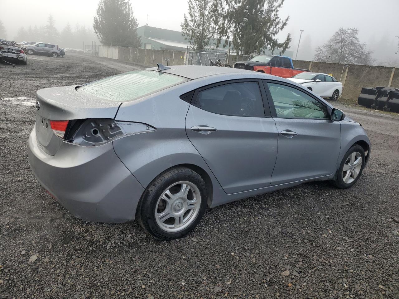 VIN KMHDH4AE6DU539163 2013 HYUNDAI ELANTRA no.3