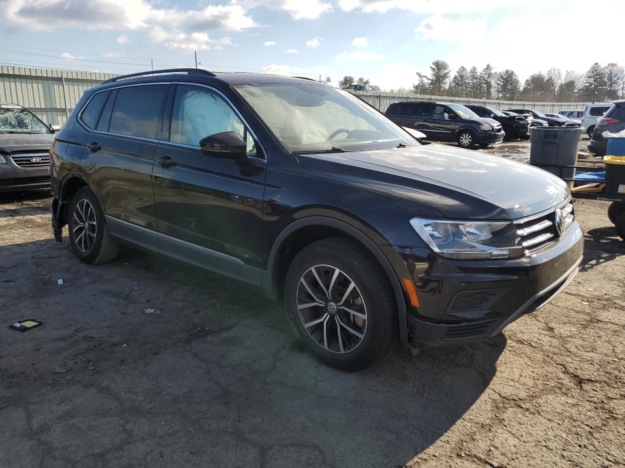 2021 Volkswagen Tiguan - Image 4