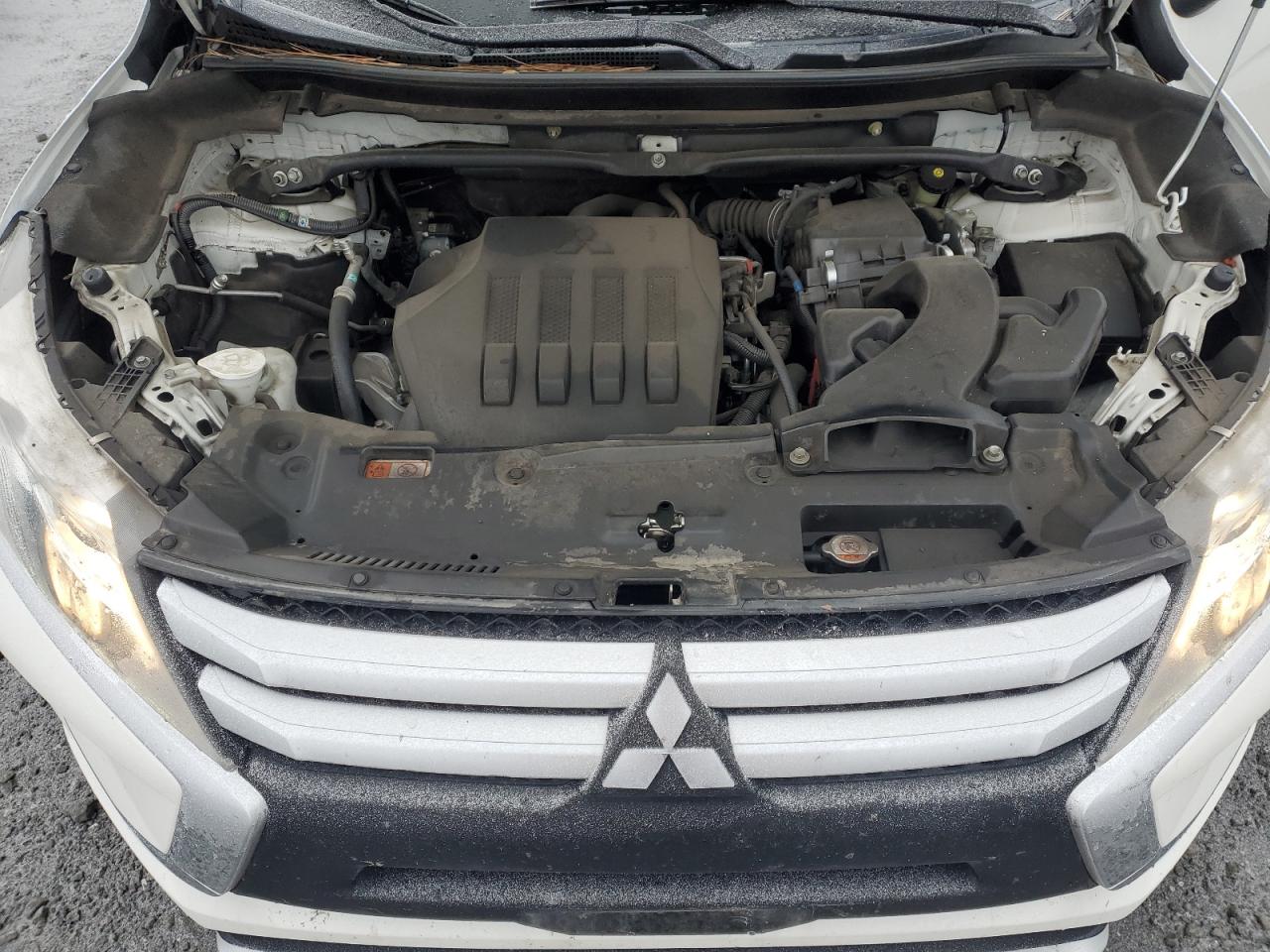 2018 Mitsubishi Eclipse - Image 14