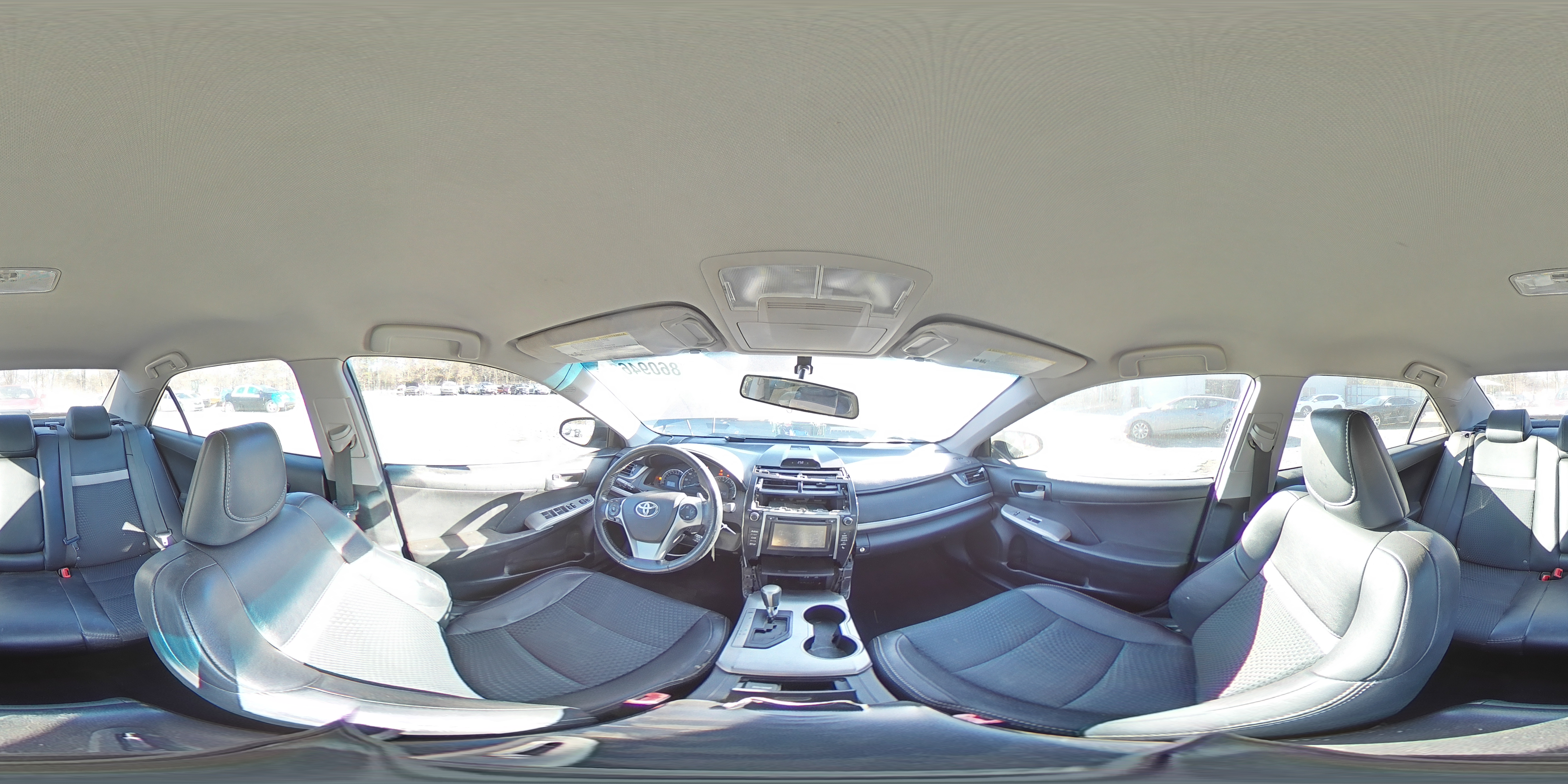 2014 Toyota Camry - Image 14