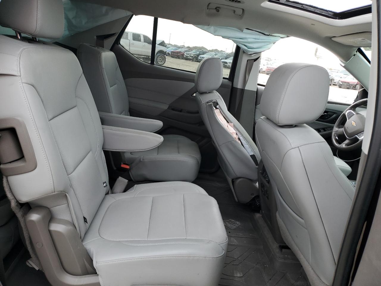 2020 Chevrolet Traverse - Image 11