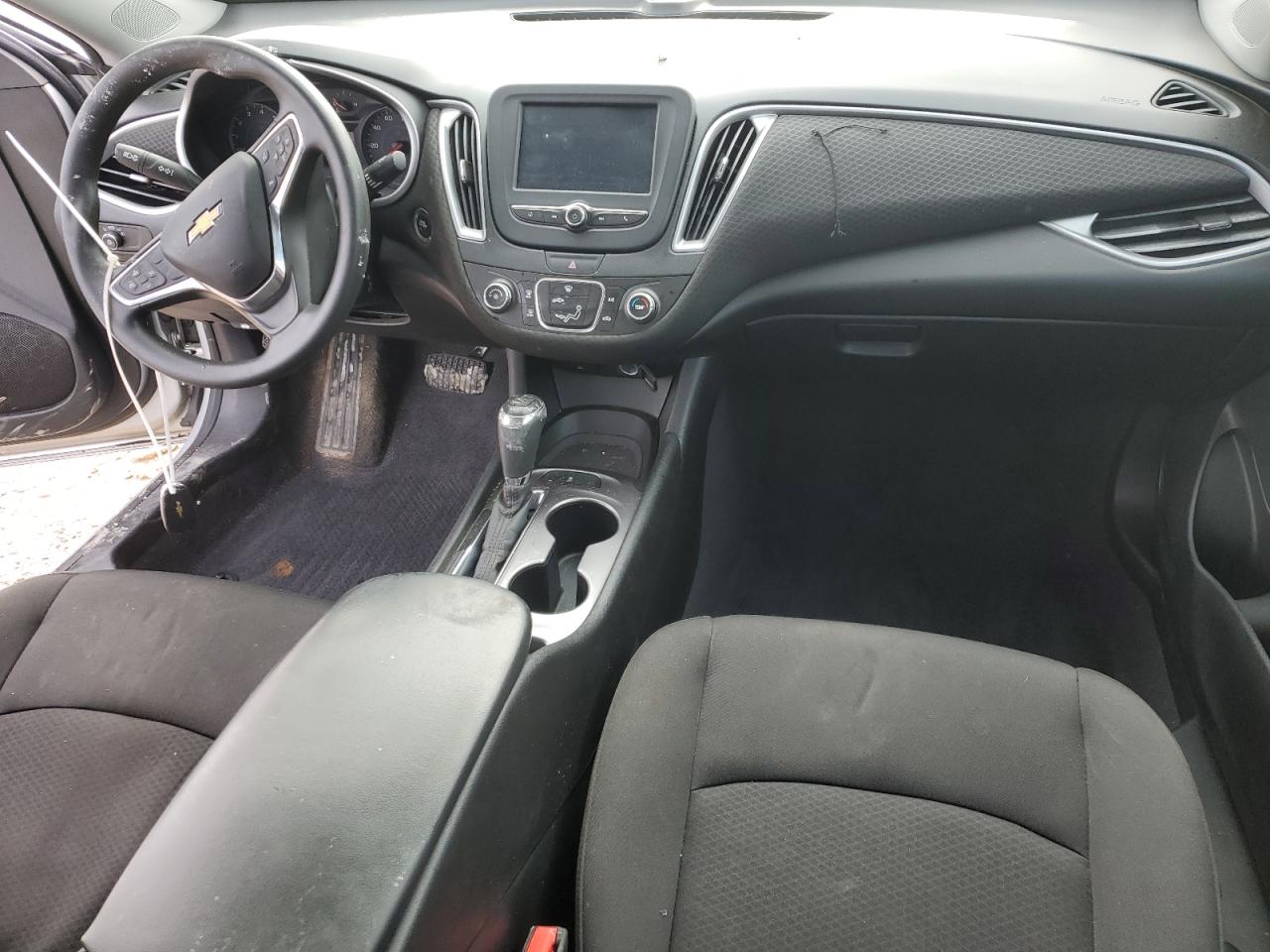 2018 Chevrolet Malibu - Image 8