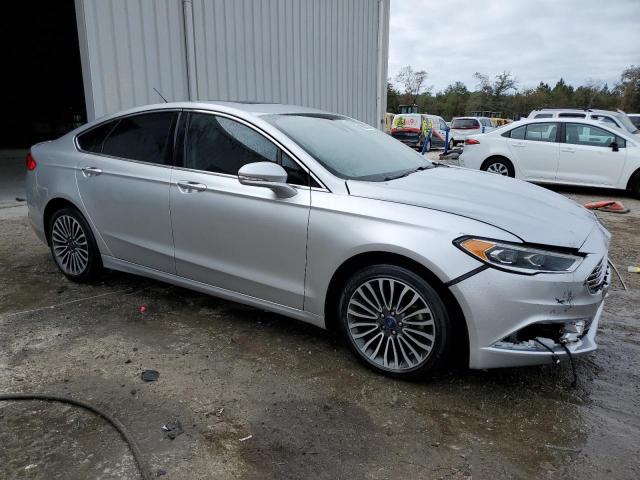  FORD FUSION 2017 Серебристый