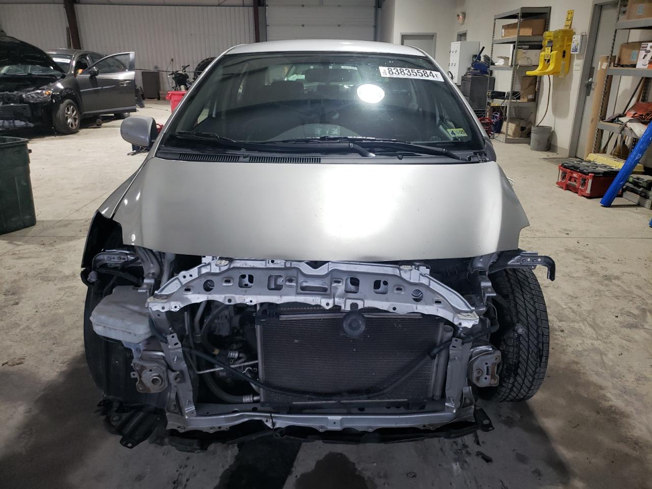2009 Toyota Yaris - Image 5