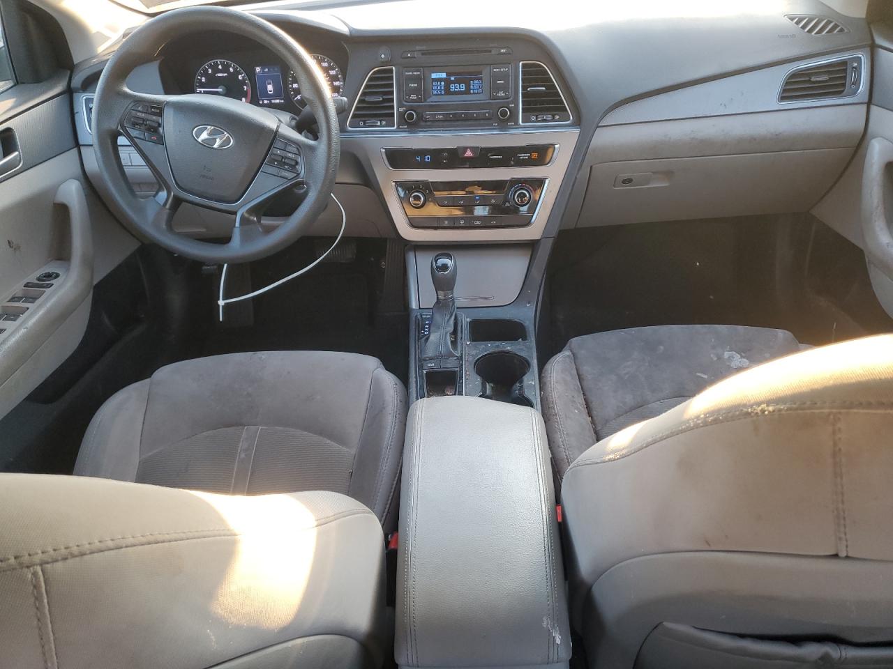 2015 Hyundai Sonata - Image 8