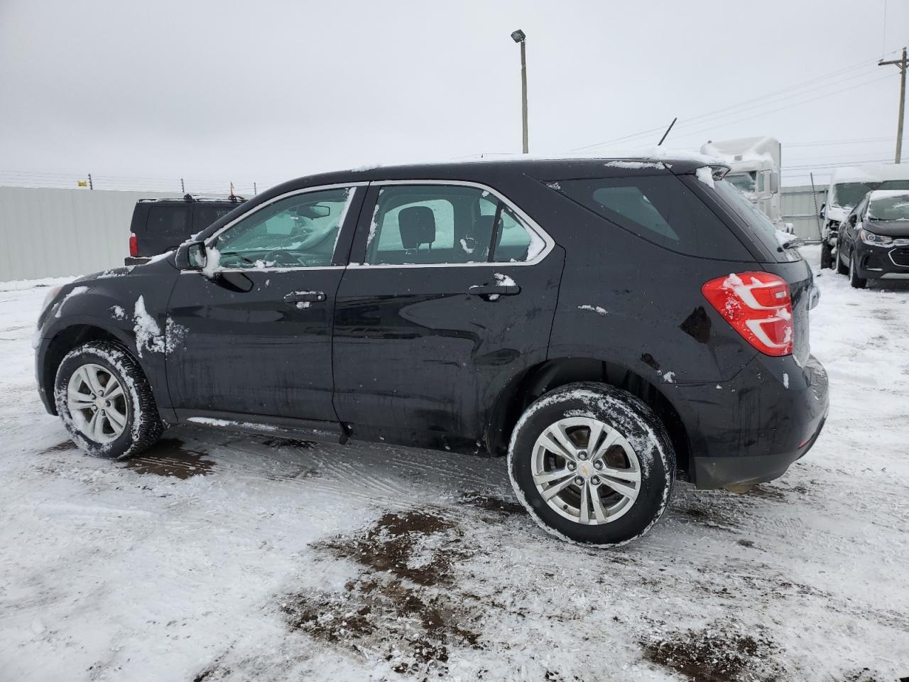 2016 Chevrolet Equinox - Image 2