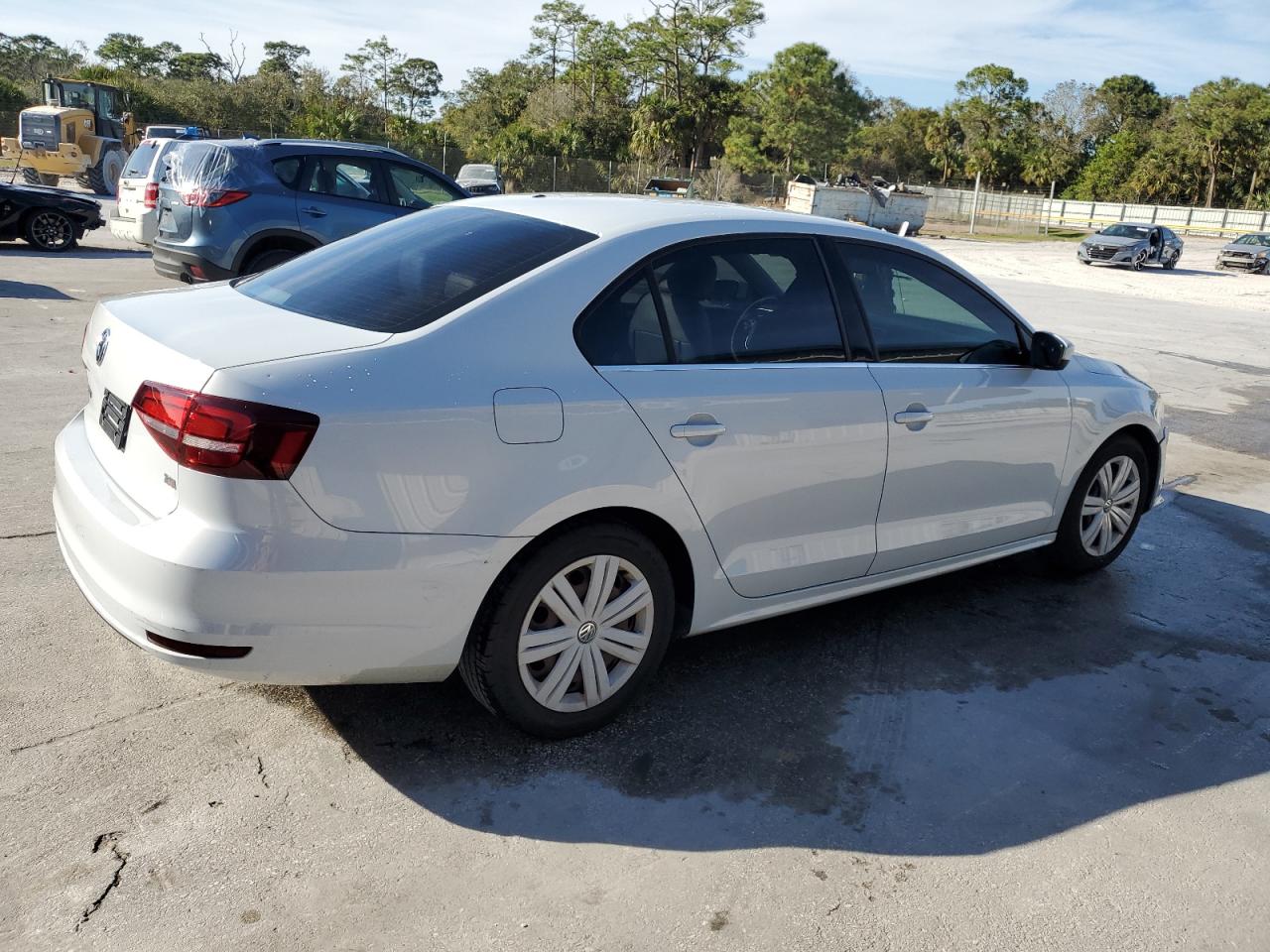 2017 Volkswagen Jetta - Image 3