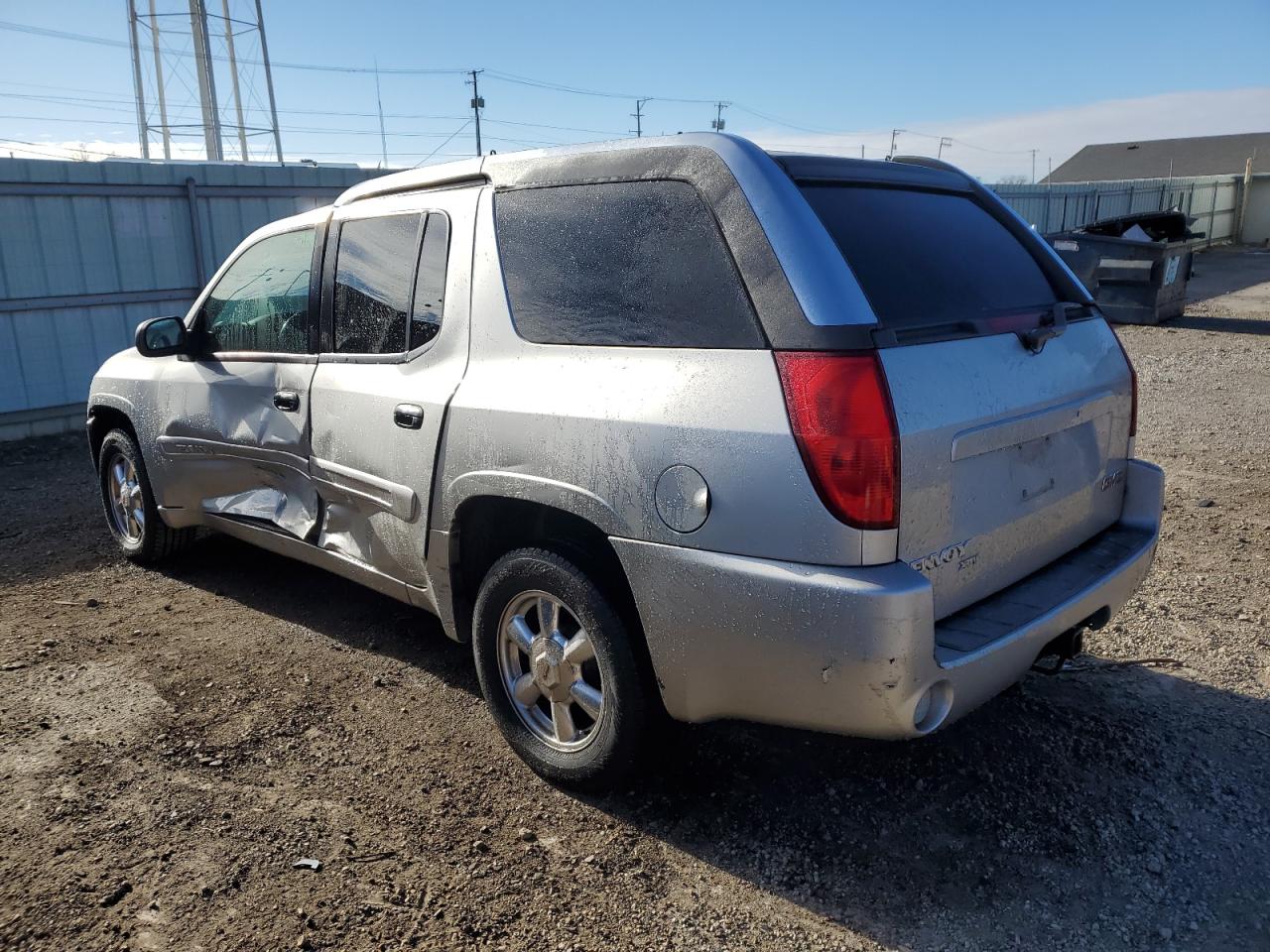 2004 GMC Envoy - Image 2