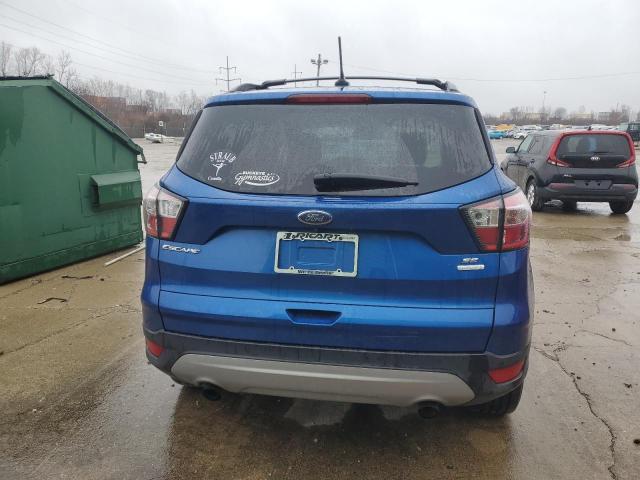  FORD ESCAPE 2018 Granatowy