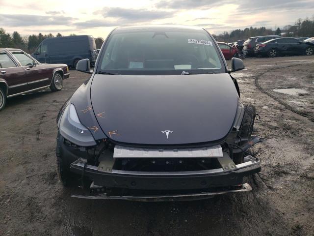  TESLA MODEL Y 2024 Szary