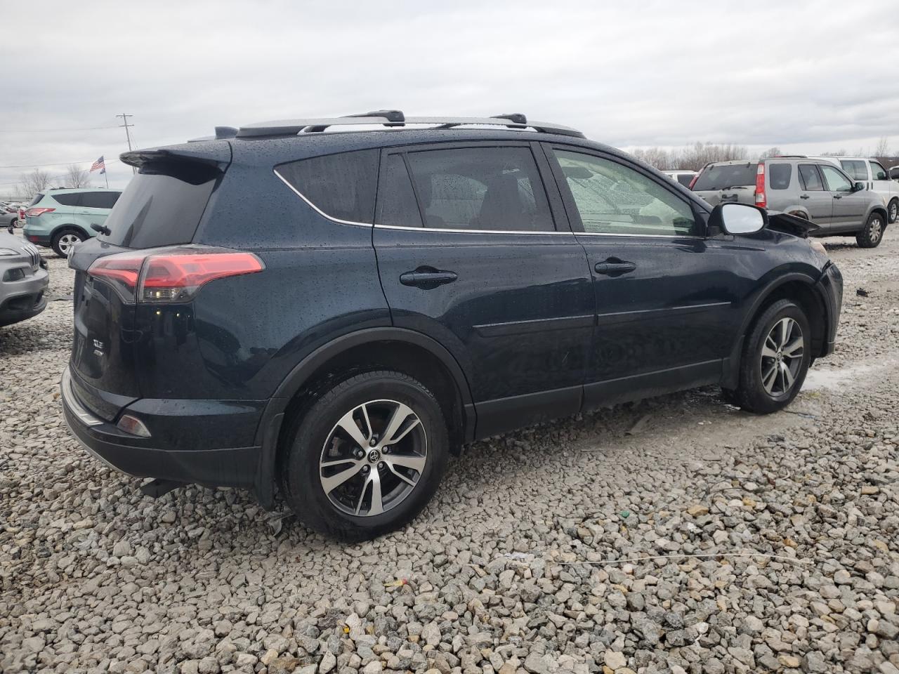 2018 Toyota RAV 4 - Image 3