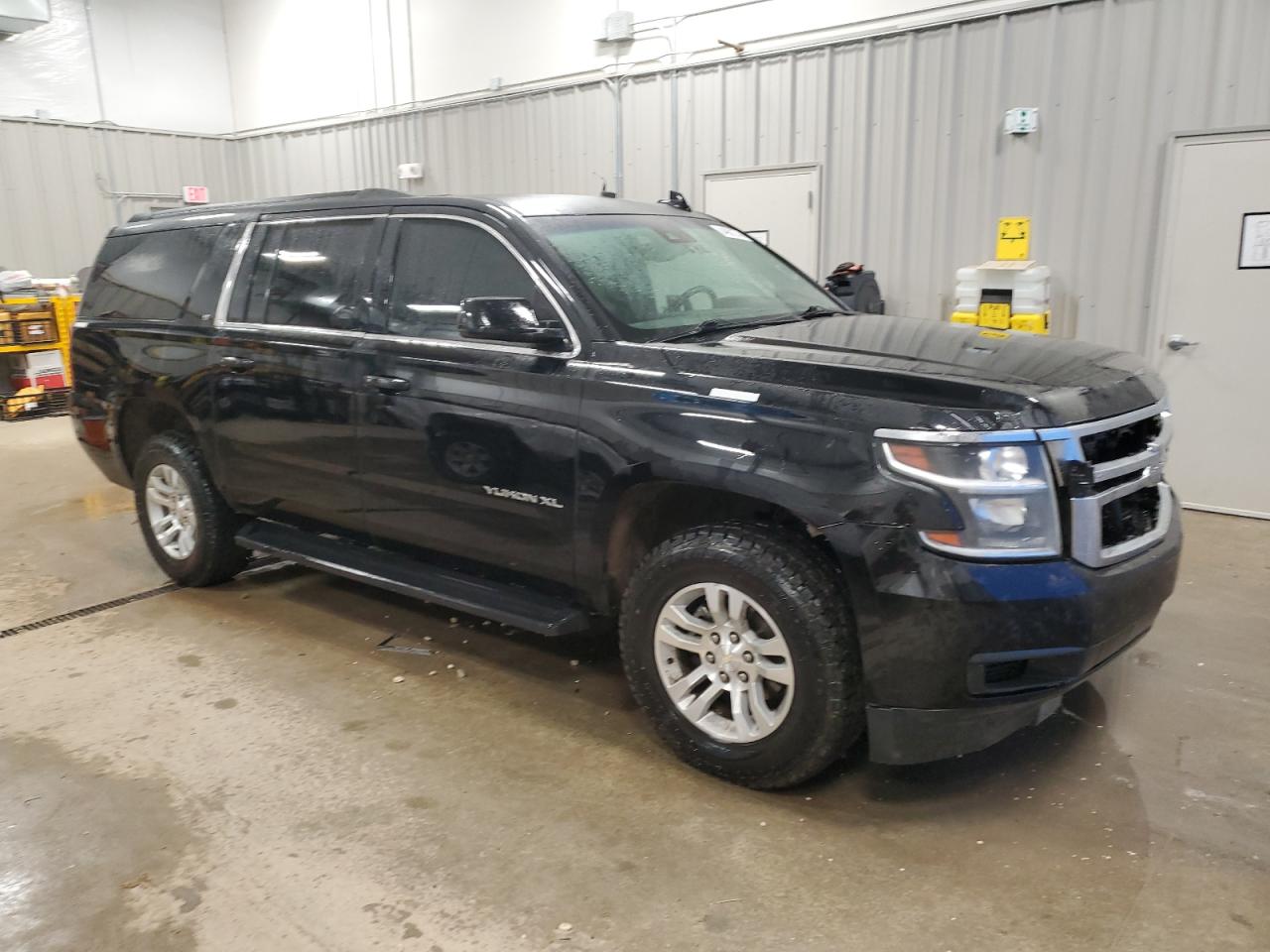 VIN 1GNSKHKC3KR365609 2019 CHEVROLET SUBURBAN no.4