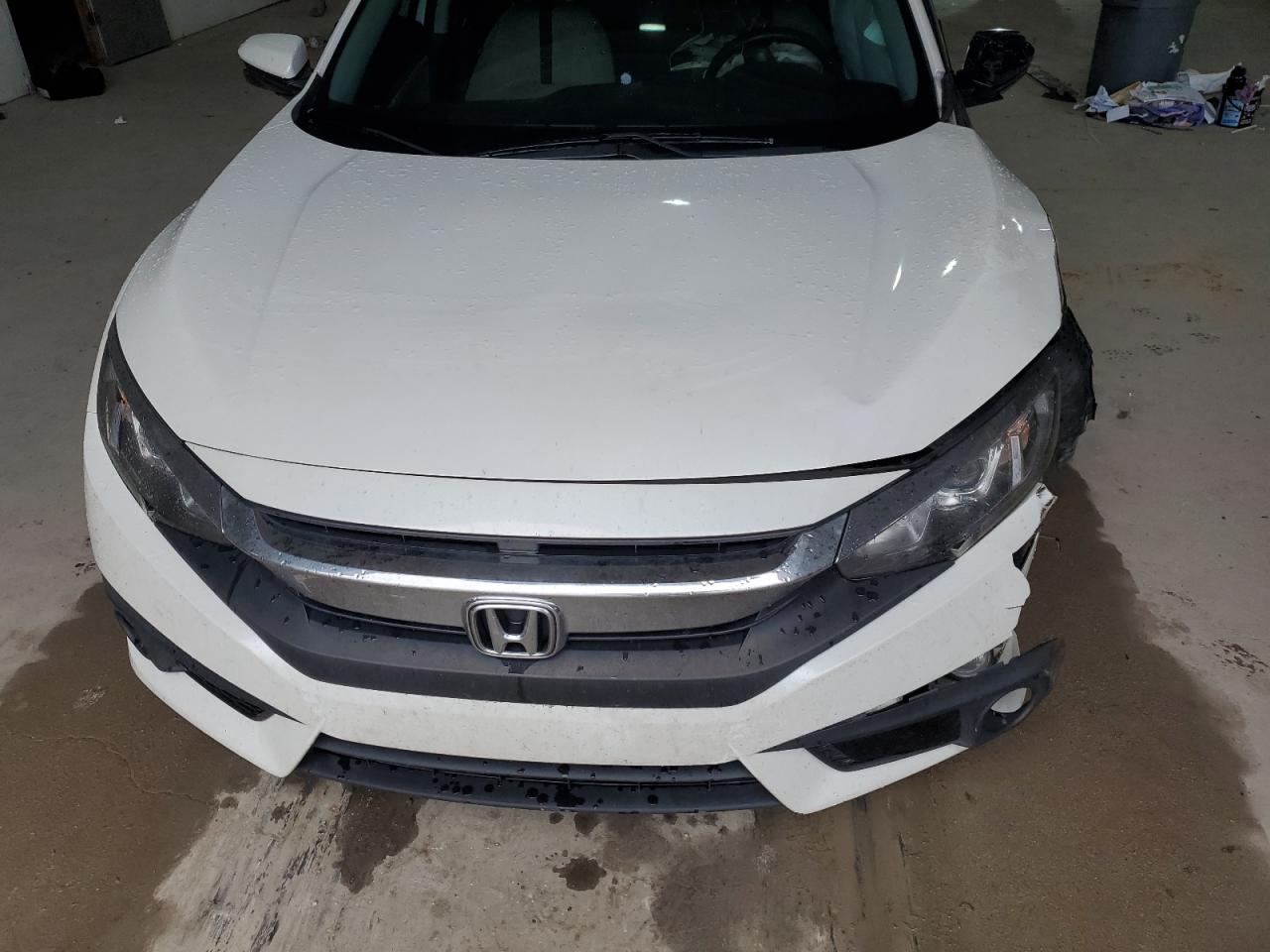 2018 Honda Civic - Image 11