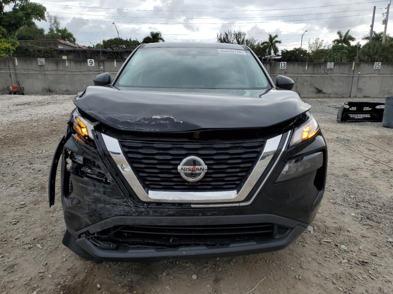 2021 Nissan Rogue - Image 5