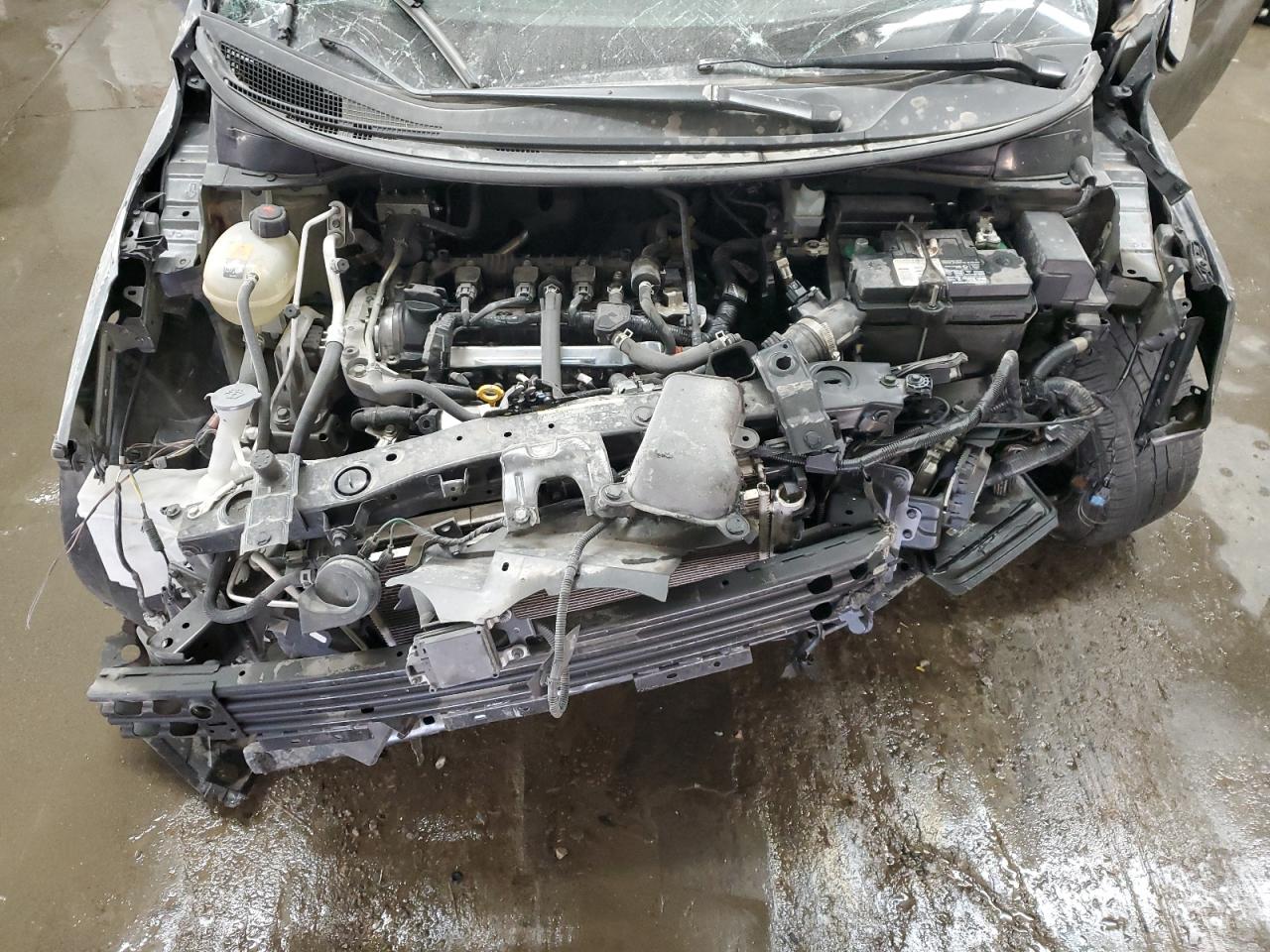 2021 Nissan Versa - Image 11