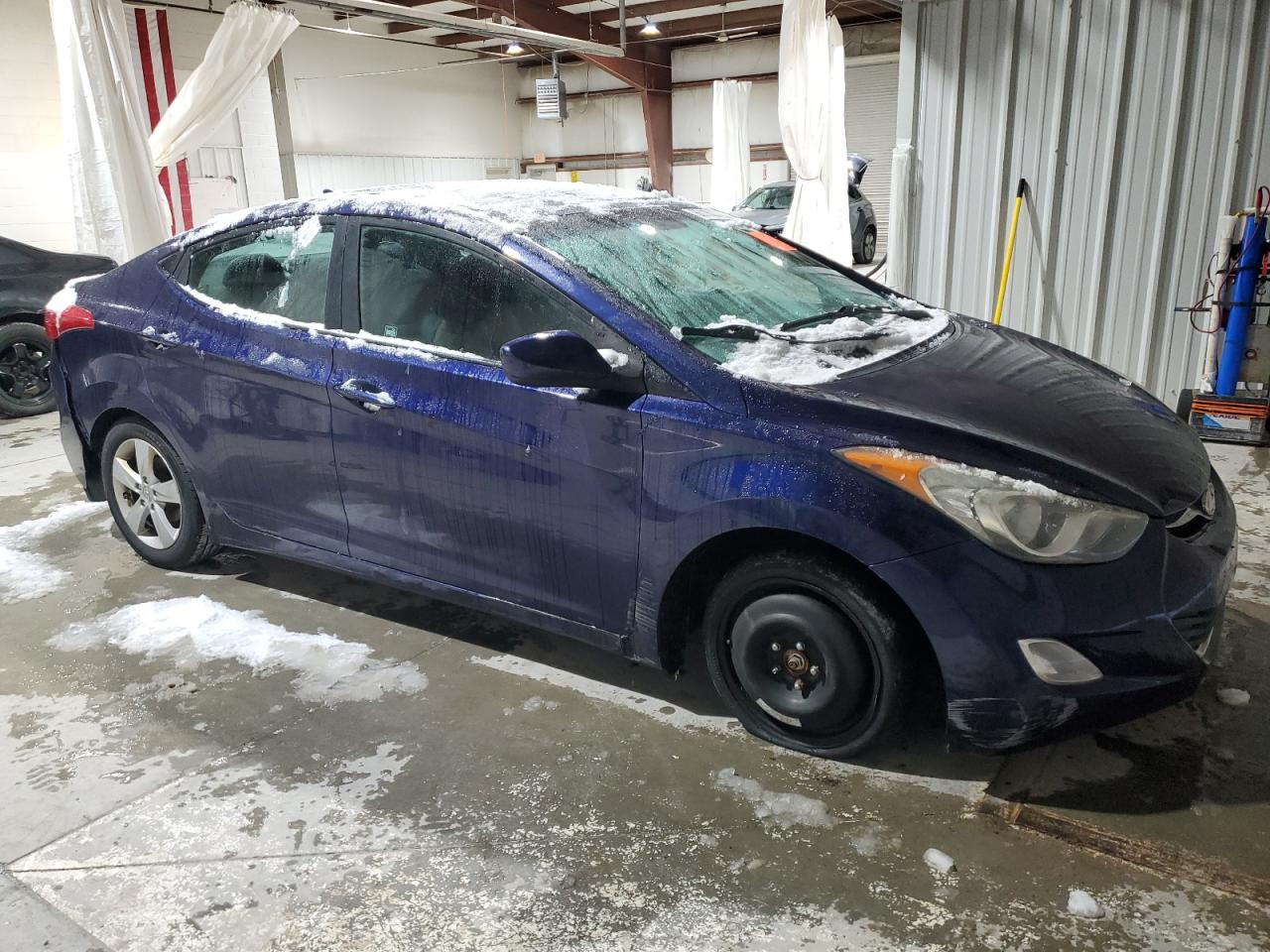 VIN 5NPDH4AE2DH426423 2013 HYUNDAI ELANTRA no.4