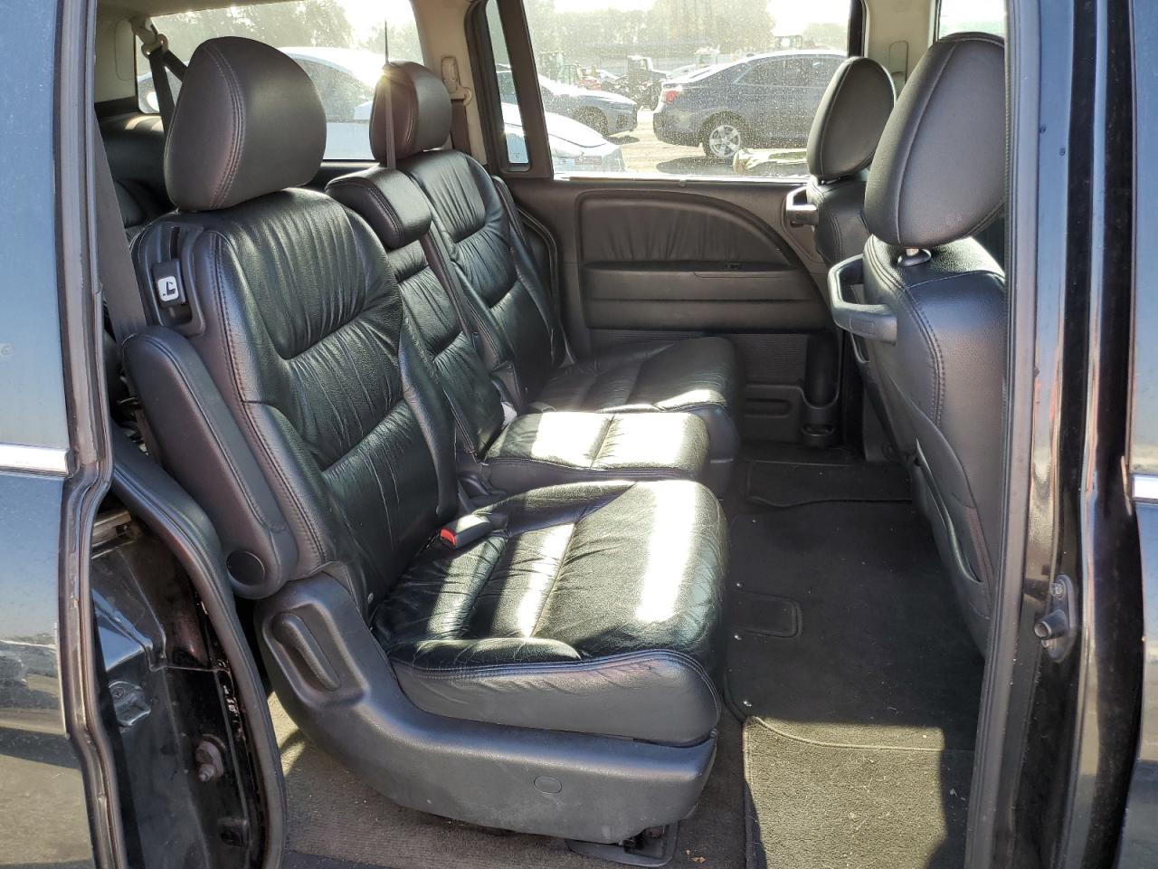 2008 Honda Odyssey - Image 11