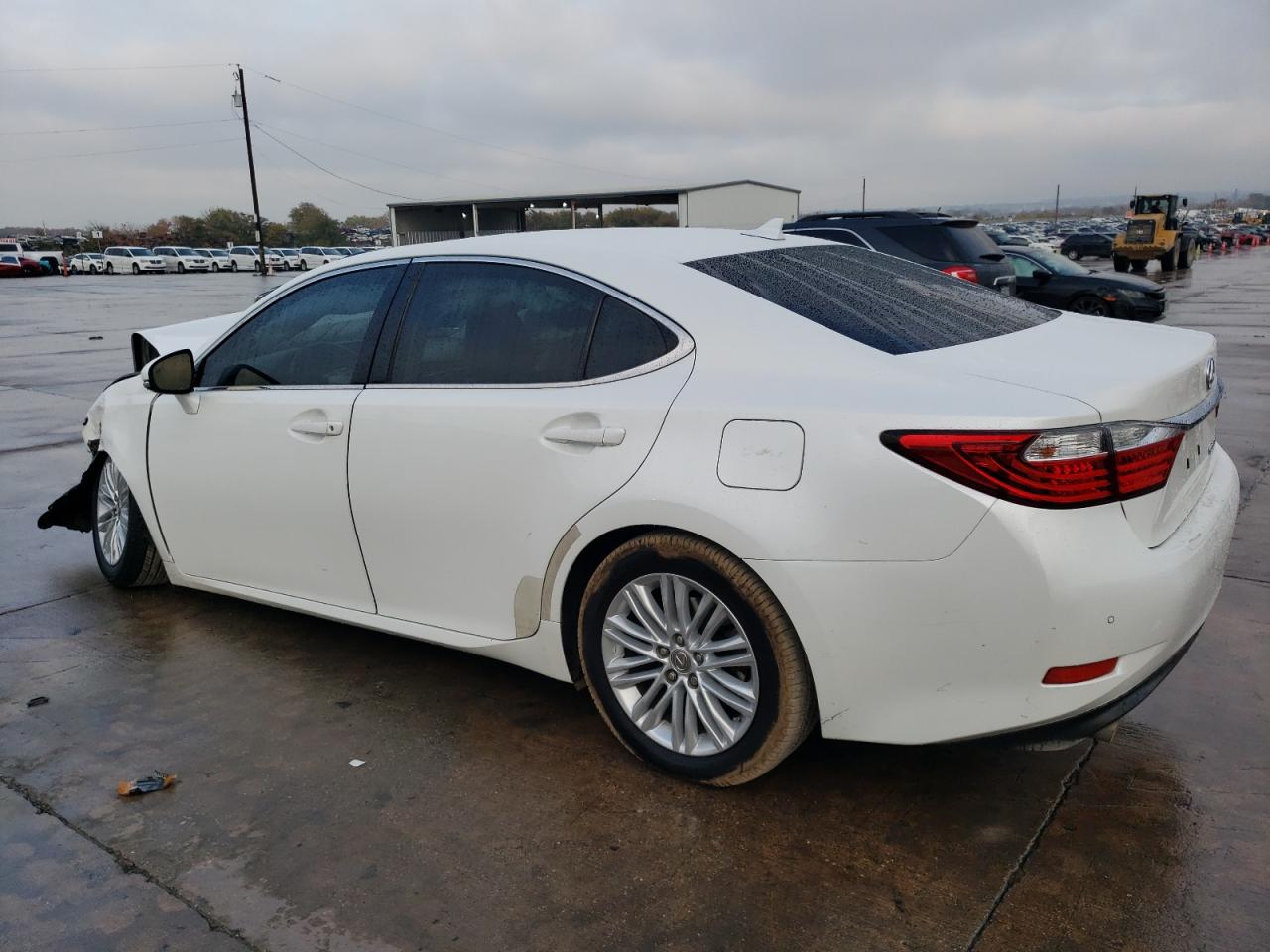 2014 Lexus ES - Image 2