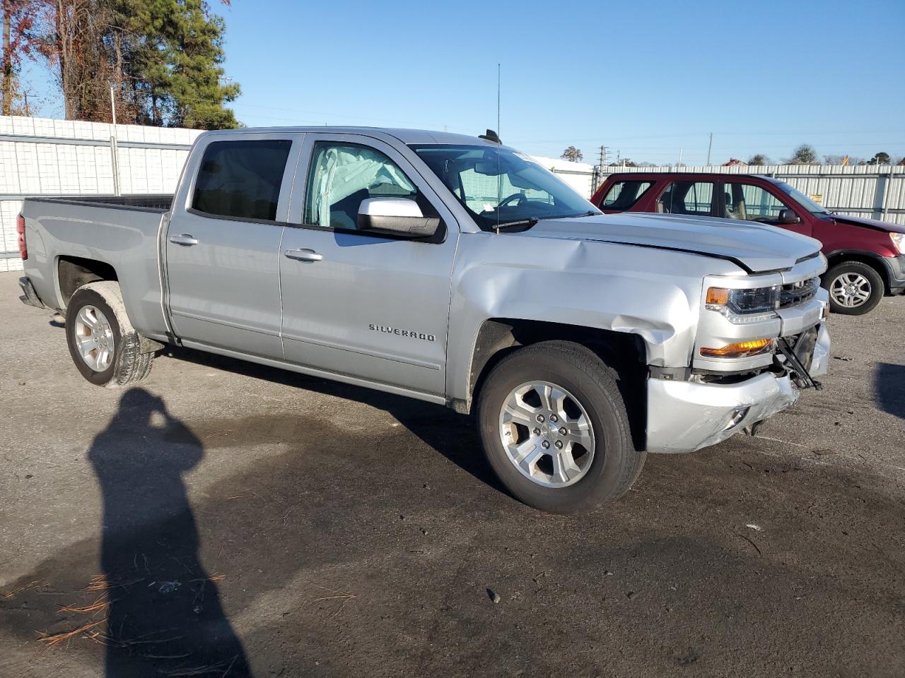 VIN 3GCUKREC1HG286824 2017 CHEVROLET ALL Models no.4