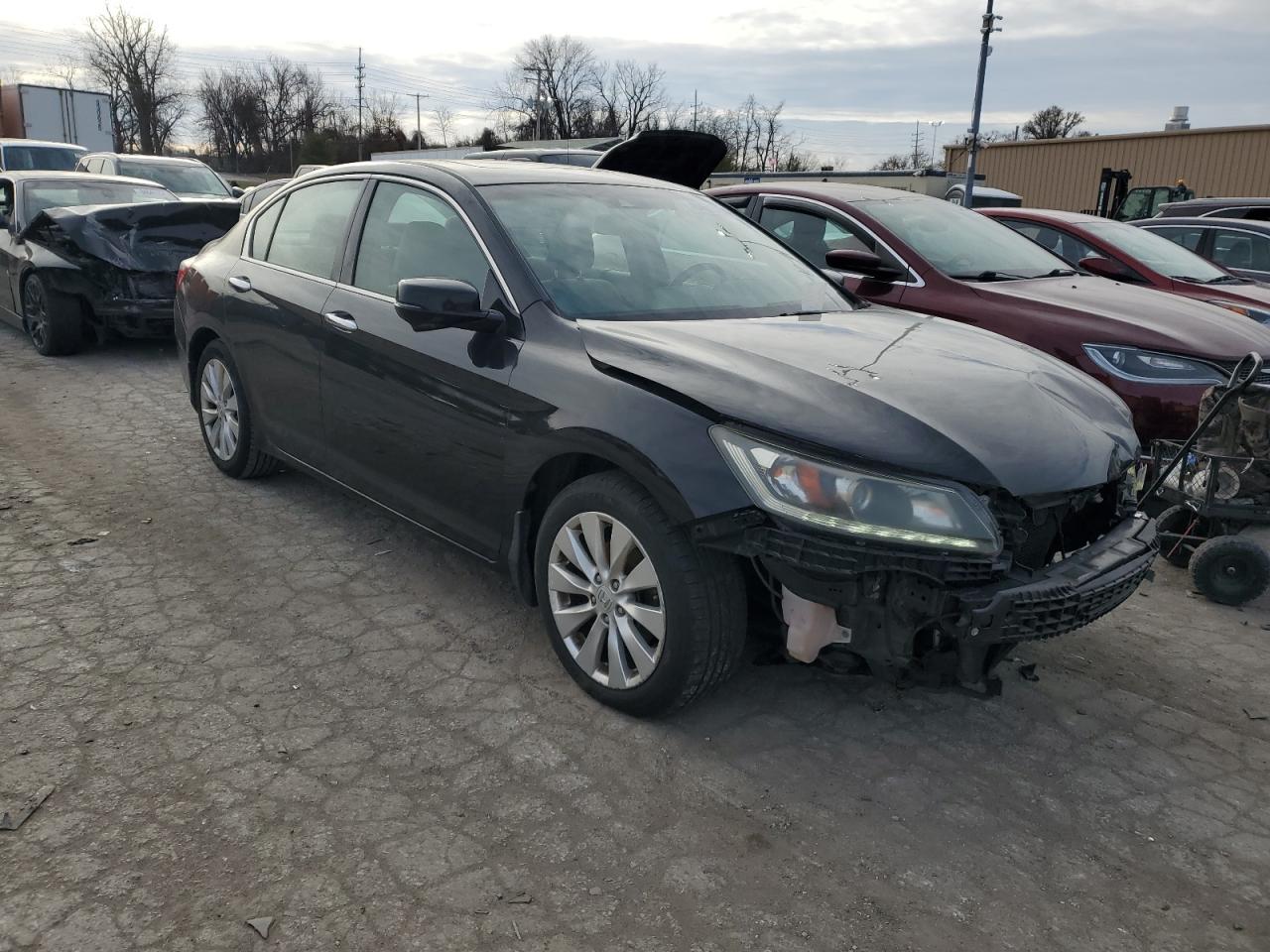 VIN 1HGCR3F81DA034158 2013 HONDA ACCORD no.4