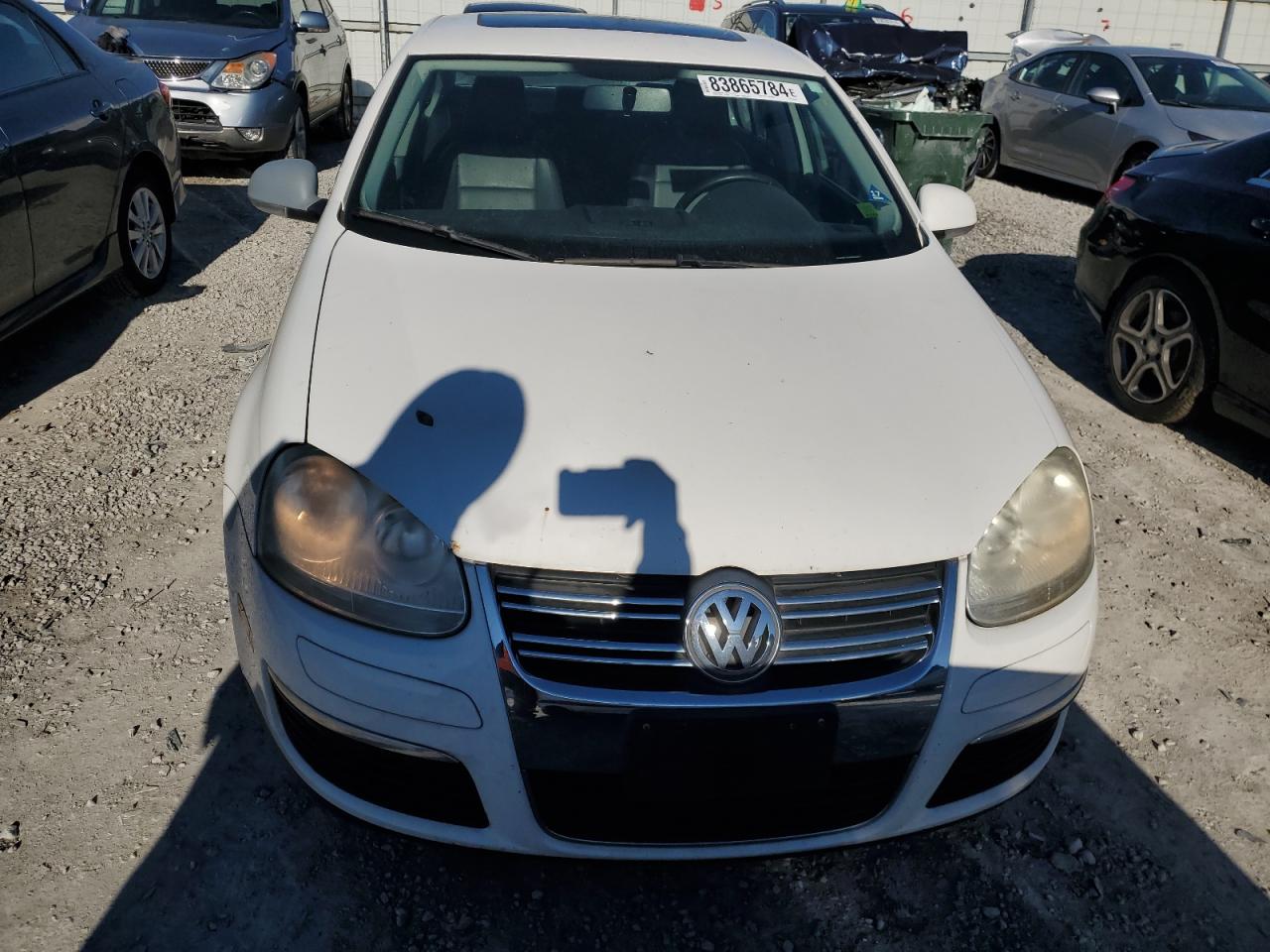2009 Volkswagen Jetta - Image 5