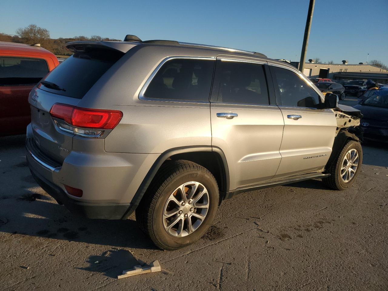2015 Jeep Grand Cherokee - Image 3