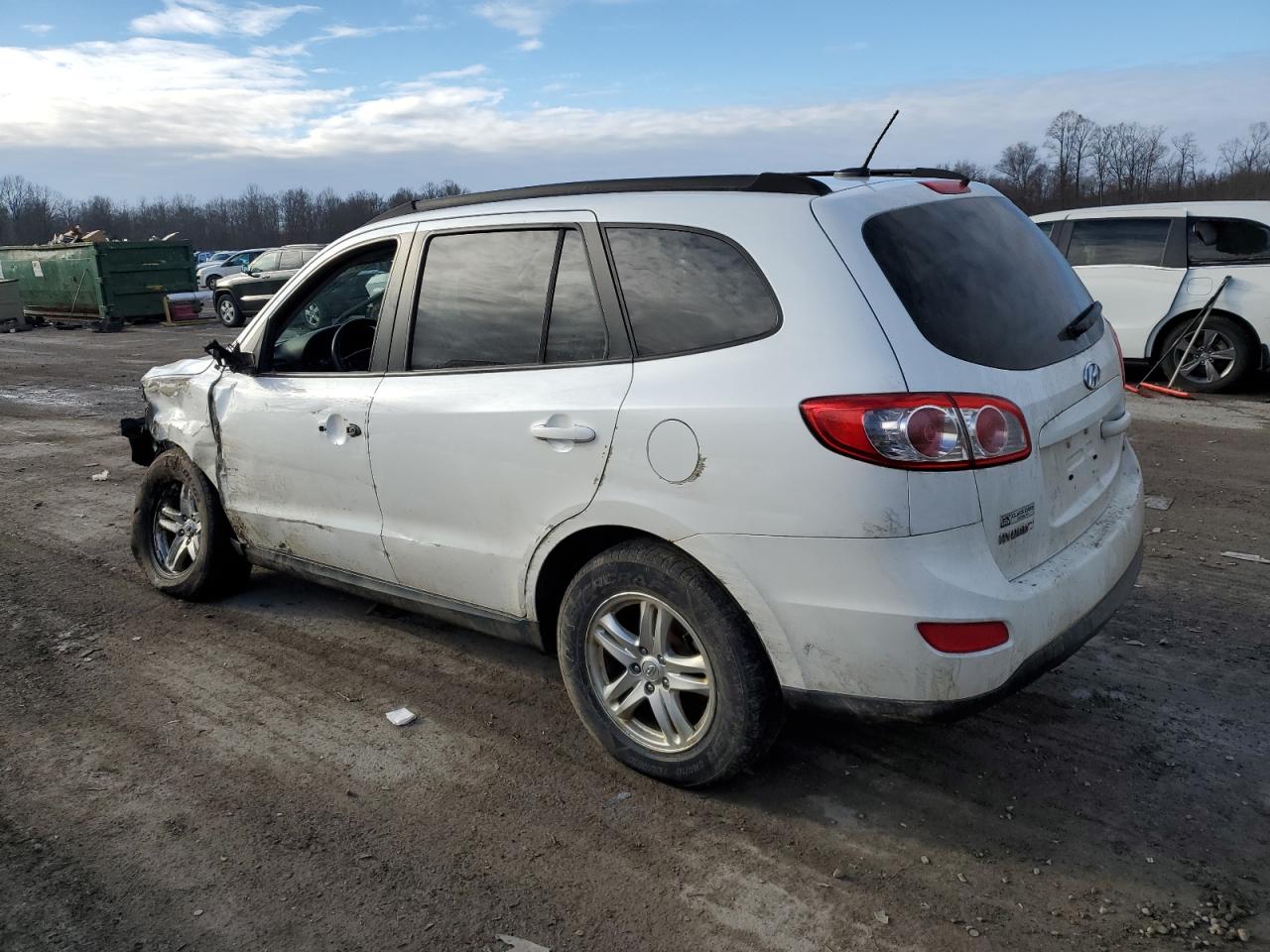 2011 Hyundai Santa Fe - Image 2