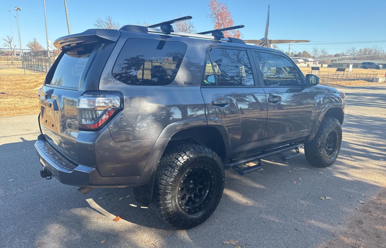 VIN JTEBU5JR2K5657780 2019 TOYOTA 4RUNNER no.4