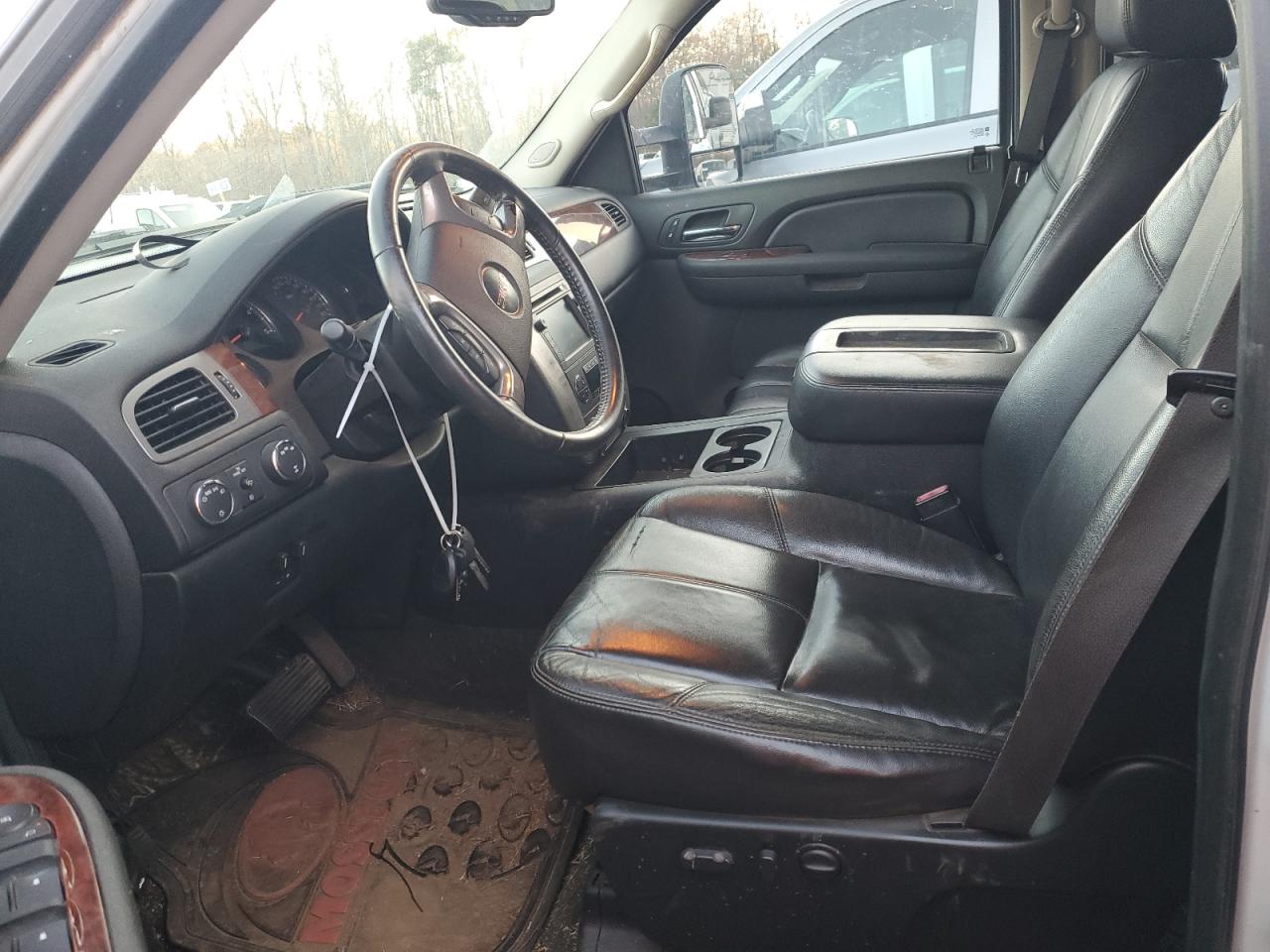 2009 GMC Sierra - Image 7