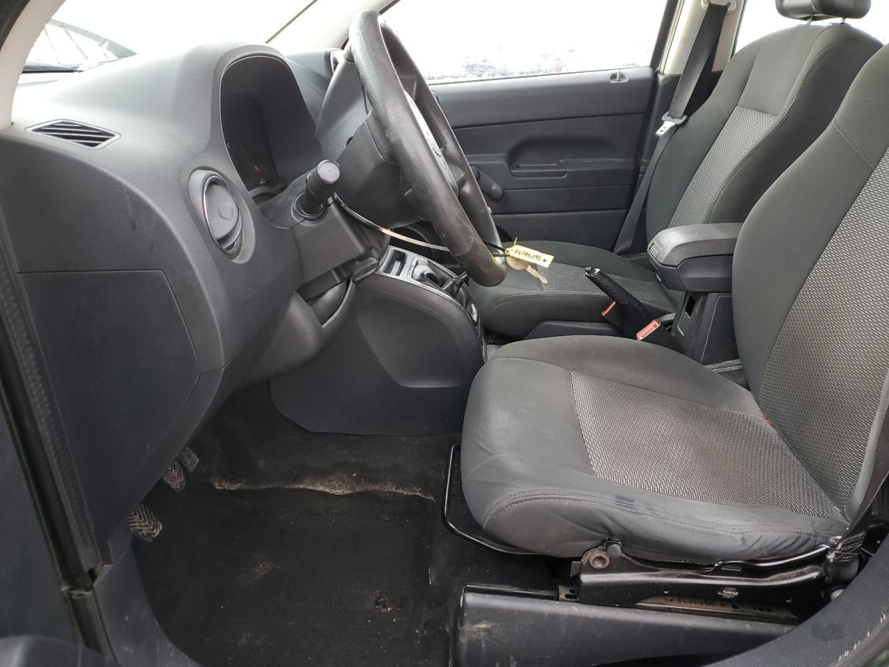 2009 Jeep Compass Sport VIN: 1J4FF47B29D237094 Lot: 86286084