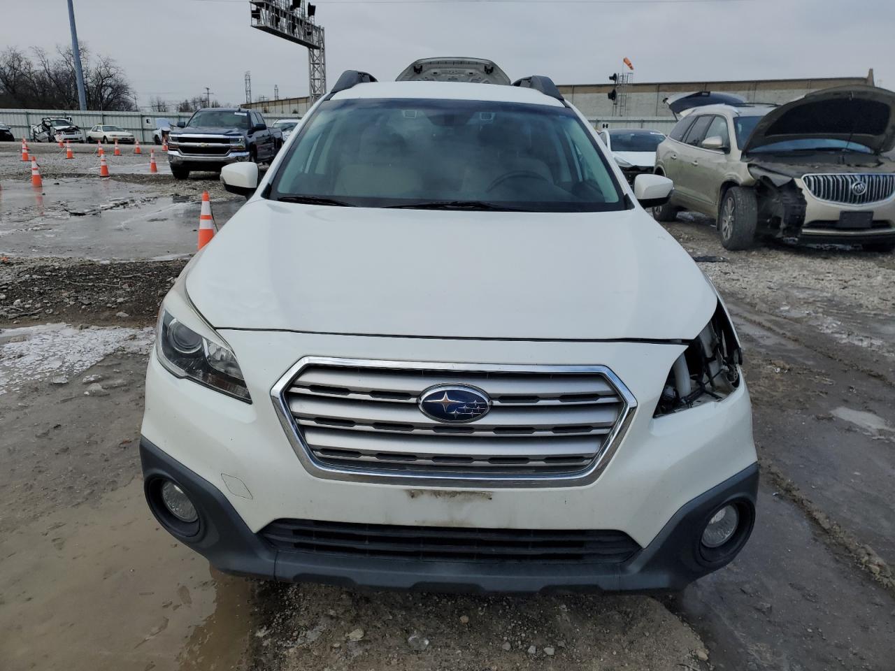 2017 Subaru Outback - Image 5