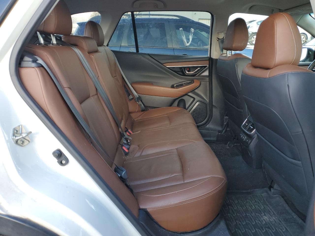 2020 Subaru Outback - Image 10