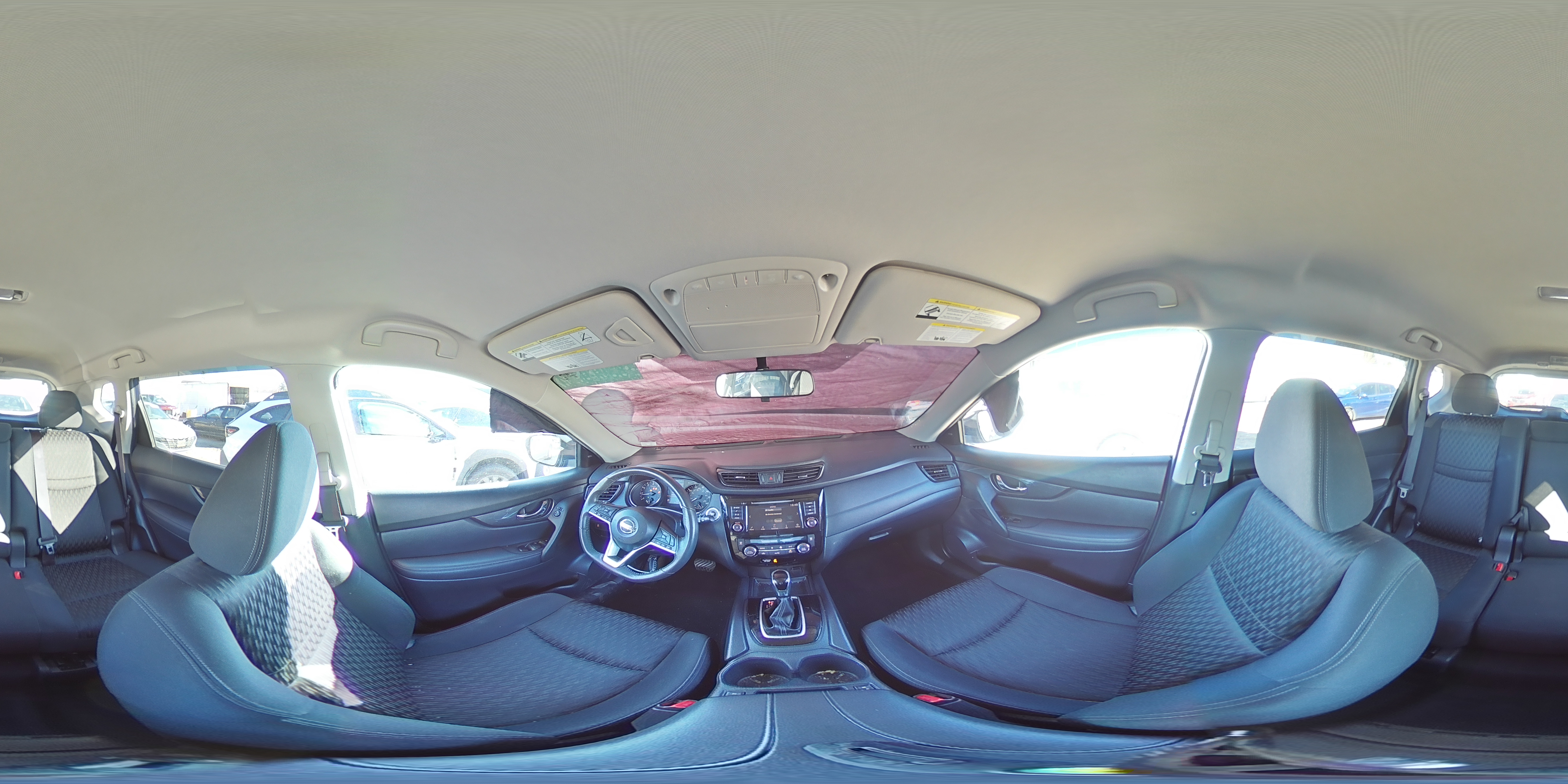 2018 Nissan Rogue - Image 13