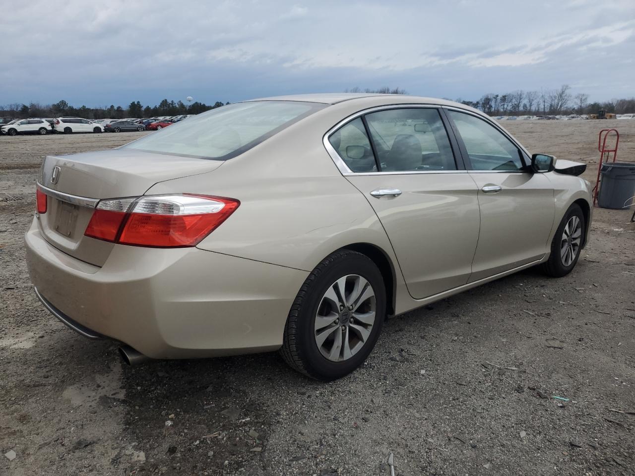 VIN 1HGCR2F34EA243216 2014 HONDA ACCORD no.3