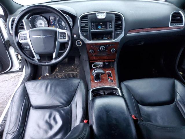 Sedans CHRYSLER 300 2012 White