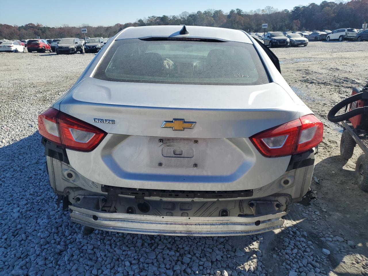 2018 Chevrolet Cruze - Image 6