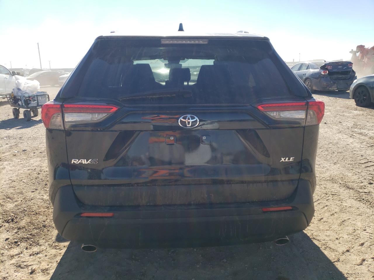 2021 Toyota RAV 4 - Image 6