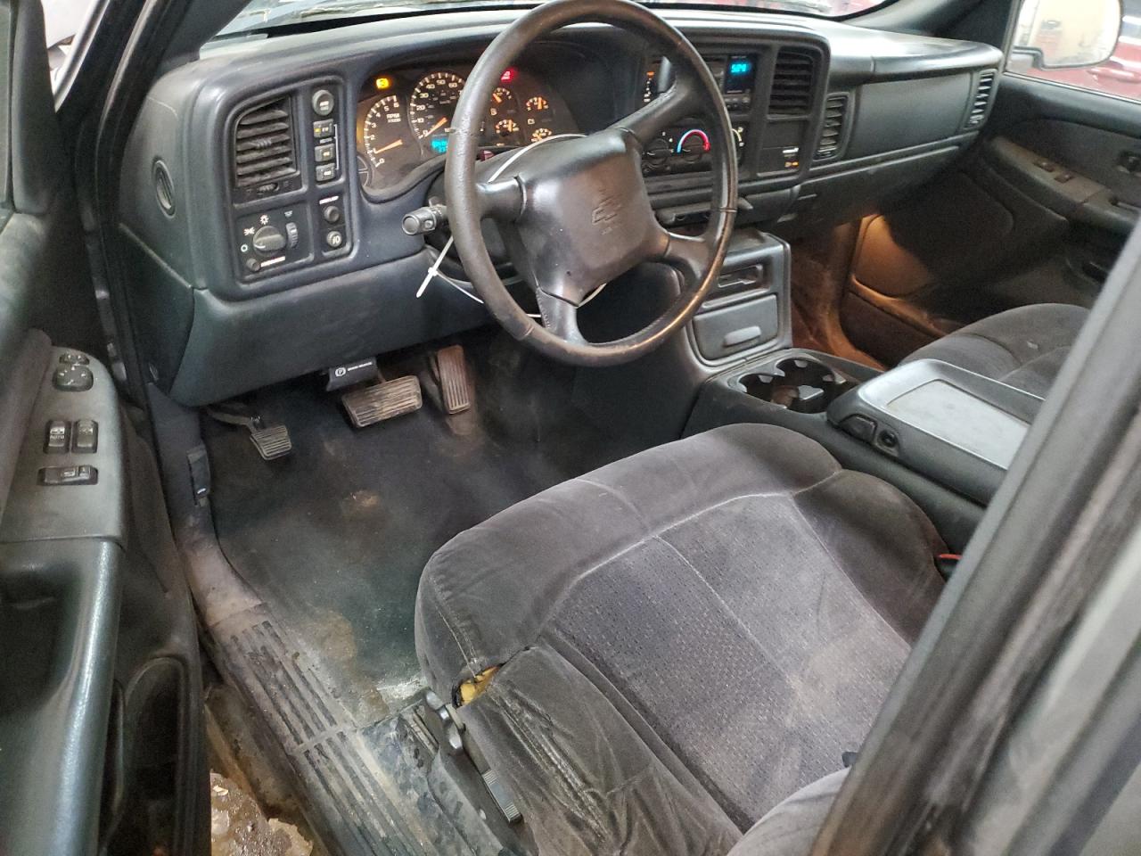2001 Chevrolet Silverado - Image 8