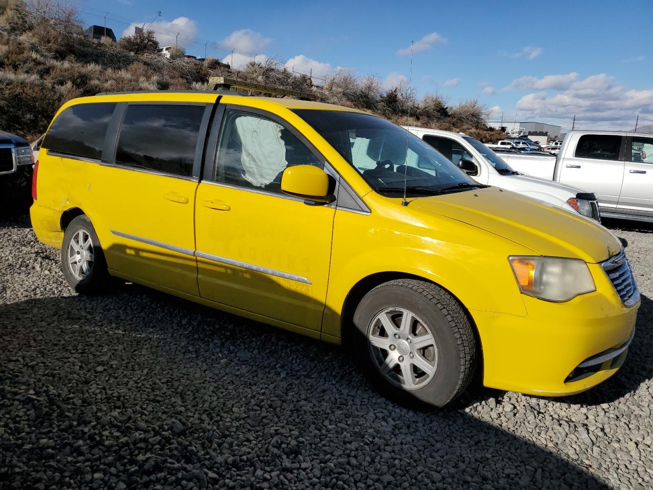 2012 Chrysler Town & Country - Image 4