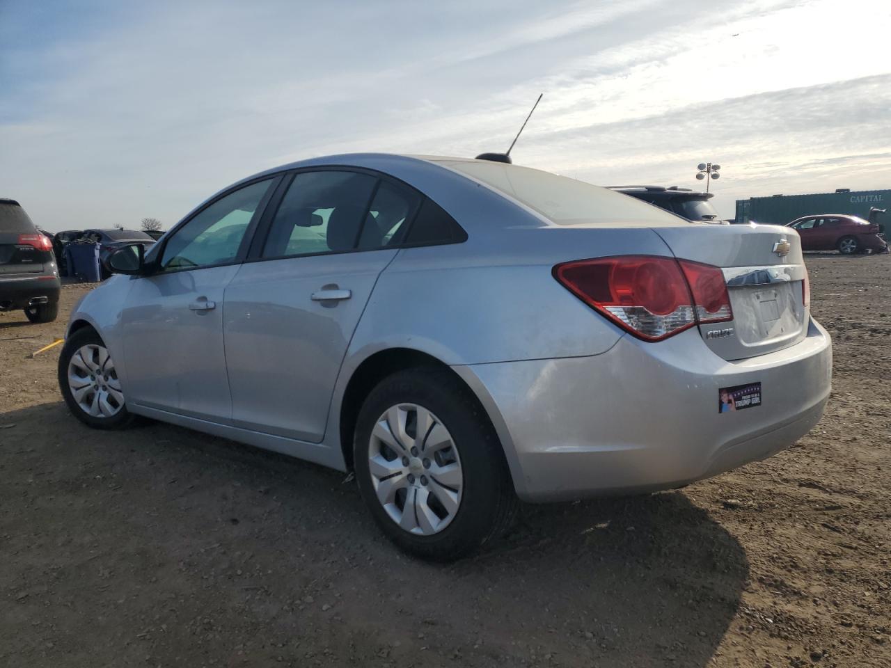 VIN 1G1PC5SH1G7186552 2016 CHEVROLET CRUZE no.2