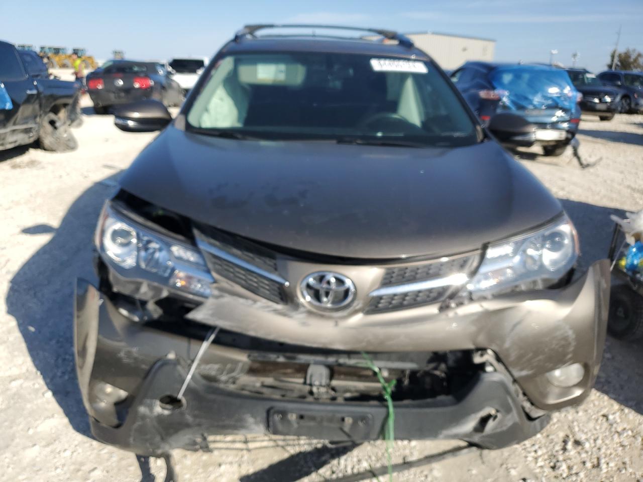 2014 Toyota RAV 4 - Image 5