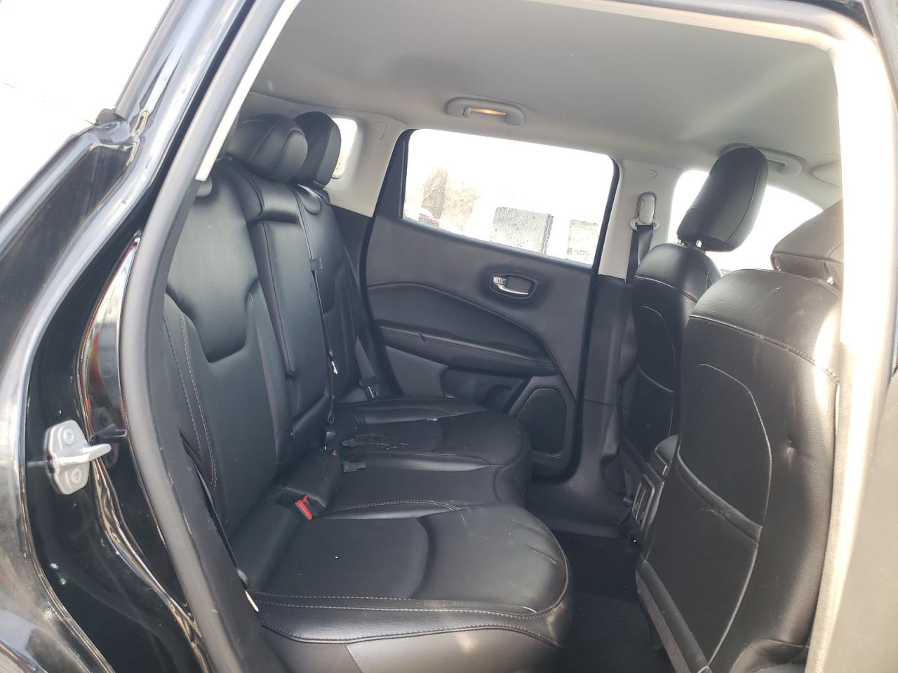 2020 Jeep Compass - Image 12