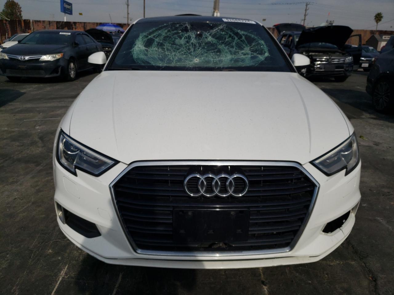 VIN WAUAUGFF3H1038144 2017 AUDI A3 no.5