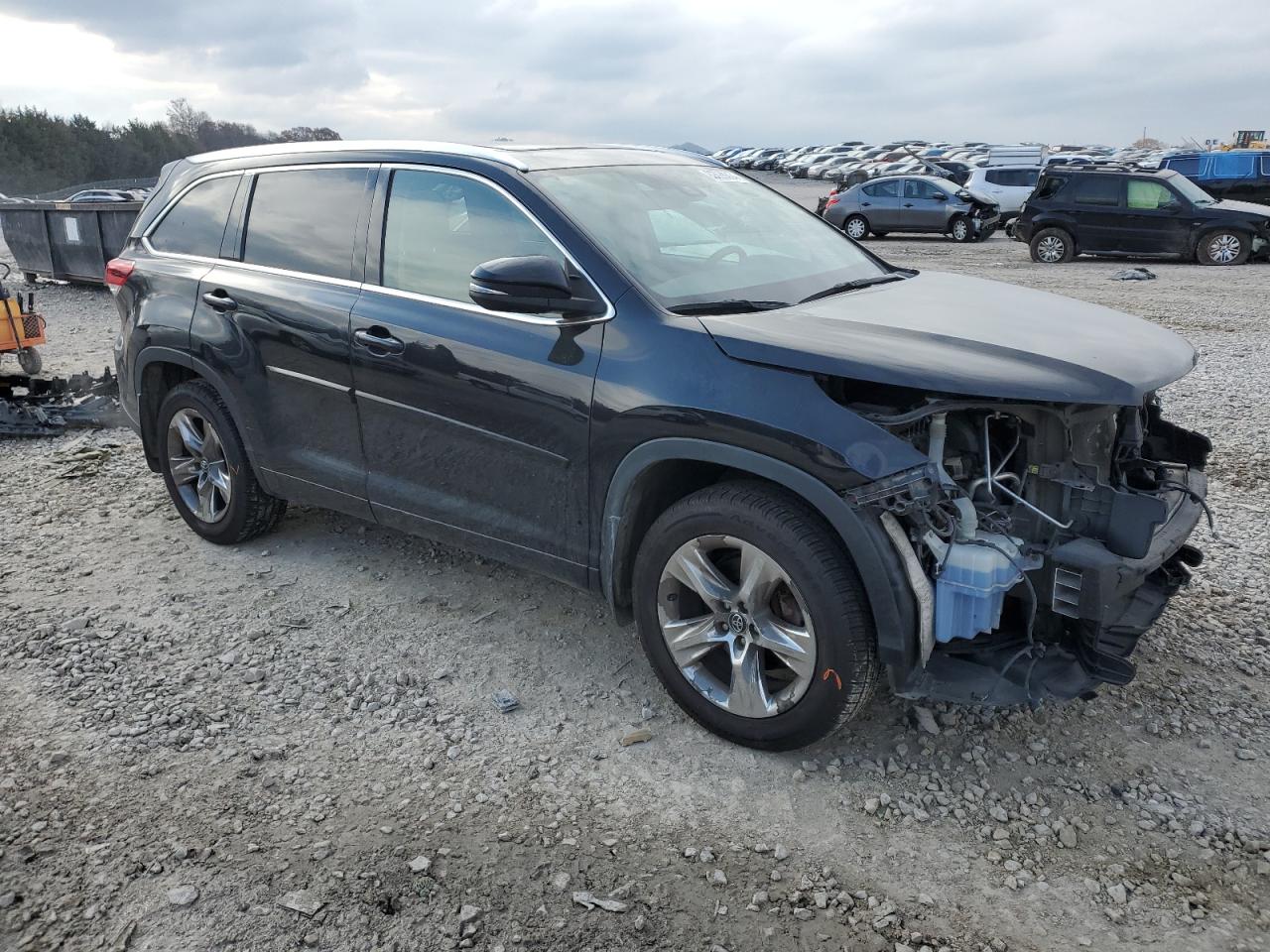 VIN 5TDDZRFHXJS903831 2018 TOYOTA HIGHLANDER no.4