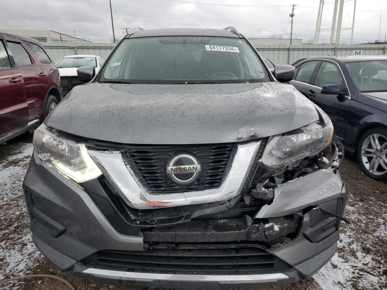 2018 Nissan Rogue - Image 5