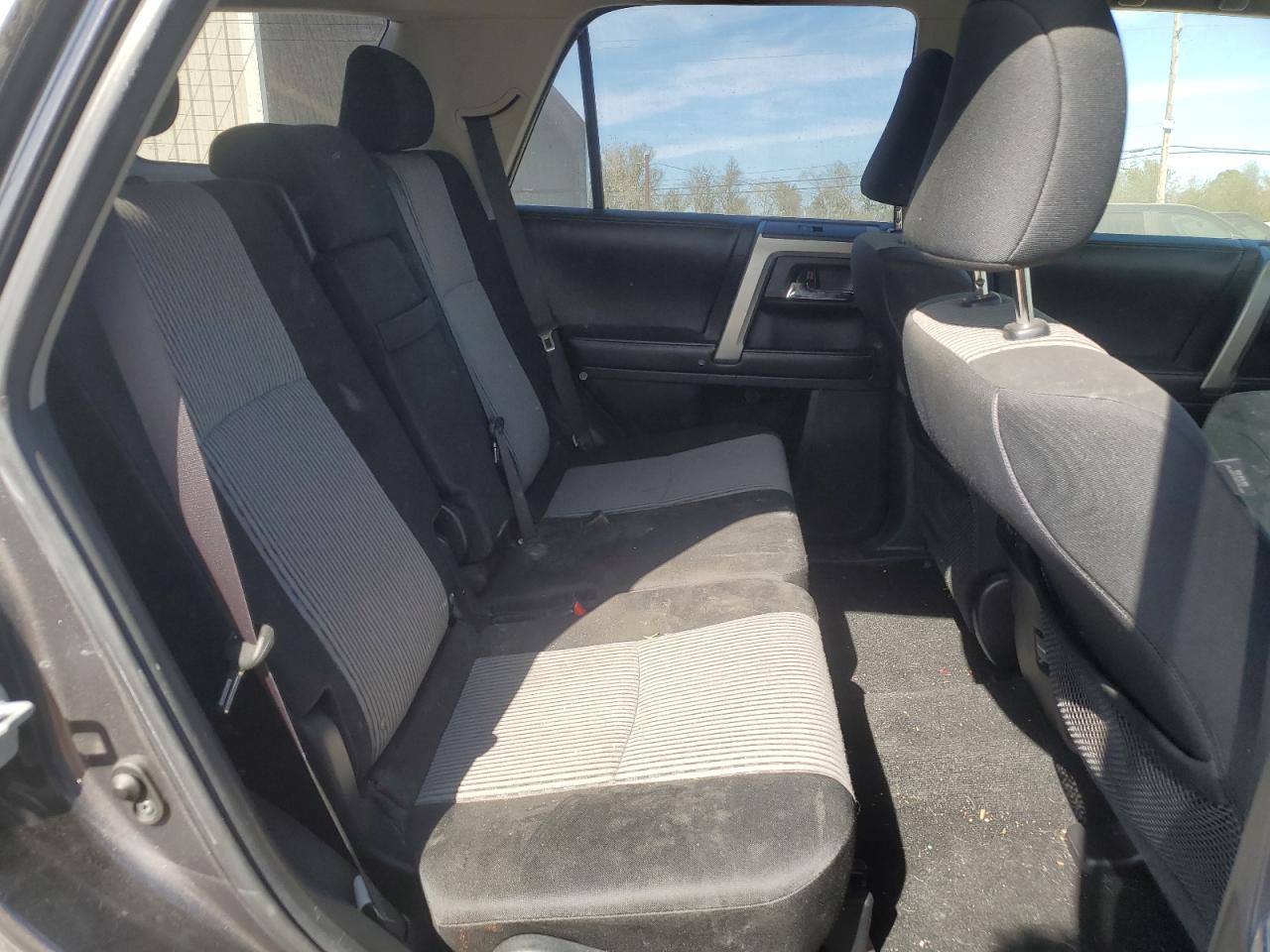 2016 Toyota 4Runner - Image 10