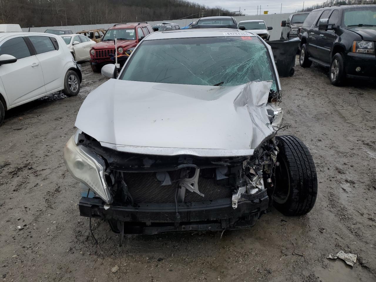 2011 Toyota Avalon - Image 5