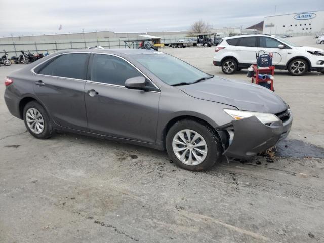  TOYOTA CAMRY 2016 Серый