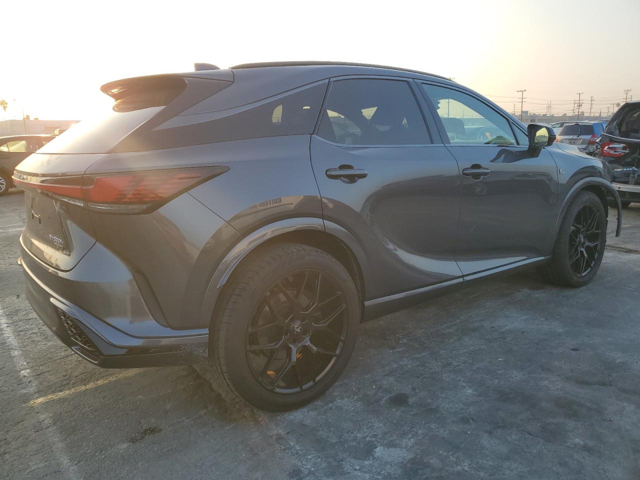 2024 Lexus RX - Image 3