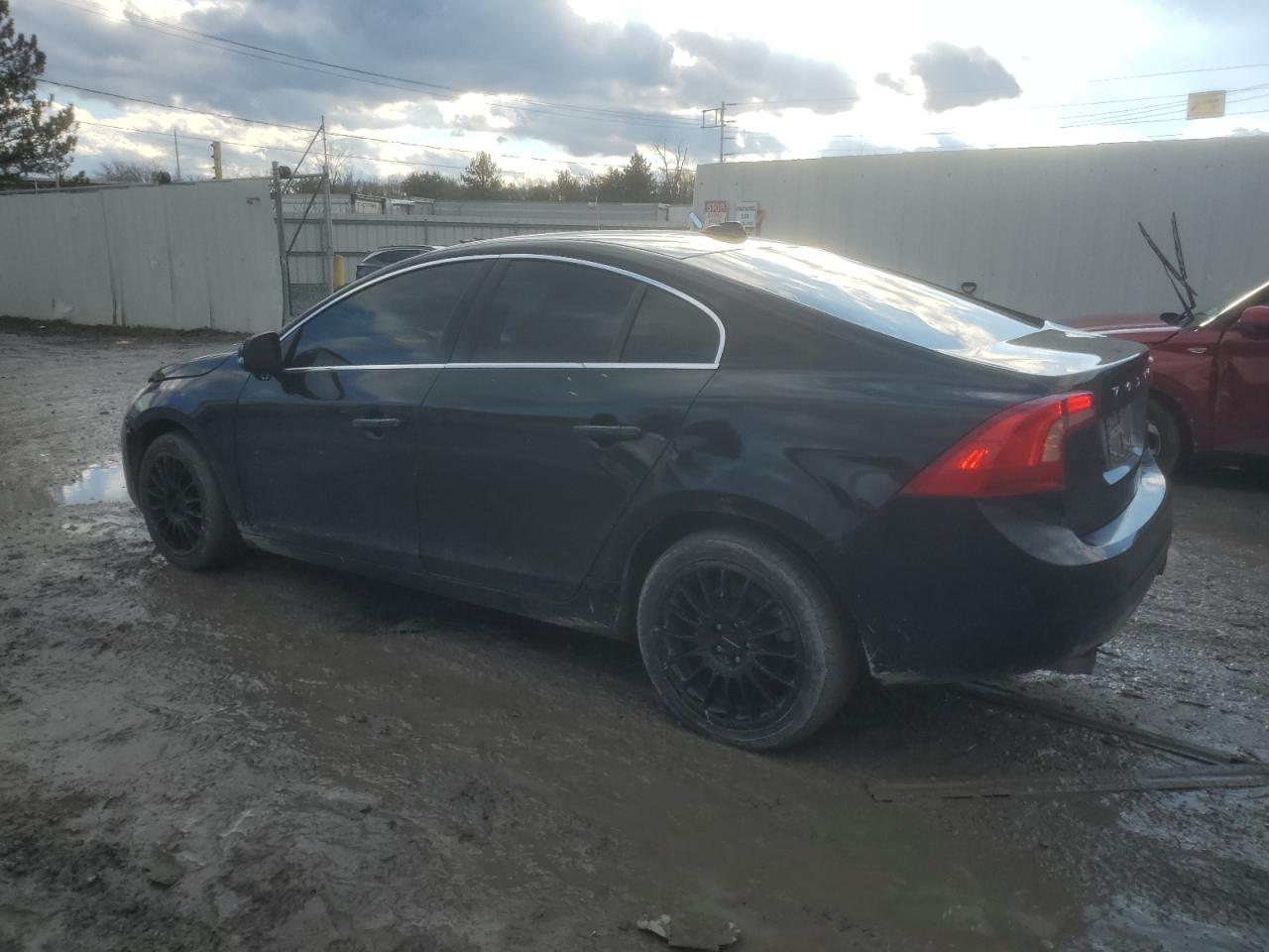 VIN YV1612FH9D2186819 2013 VOLVO S60 no.2